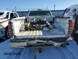2006 GMC Sierra 1500 with VIN 1GTJC33U46F127819, listed as a Copart auction lot 88531945 with 276,975 mi miles and Salvage Title. Bid and sale history available at DreamBid. Image 6.