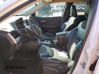 2016 Jeep Cherokee Trailhawk с VIN 1C4PJMBB2GW176413, выставлен на аукционе Copart как лот 48121595 с пробегом 120 715 миль миль и Списание • Salvage title. История ставок и продаж доступна на DreamBid. Изображение 7.