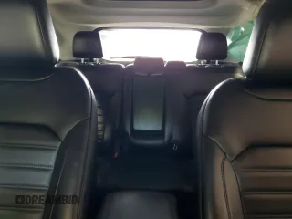 2020 Ford Edge SEL z VIN 2FMPK3J93LBA08227, wystawiony jako Copart lot #57804365 z przebiegiem 57 366 mil mil oraz Szkoda całkowita • Salvage title. Historia ofert i sprzedaży dostępna na DreamBid. Obrazek 10.