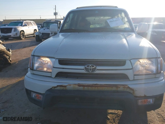 2002 Toyota 4Runner Limited with VIN JT3GN87R829000916, listed as a IAAI auction lot 40653917 with 331,163 mi miles. Bid and sale history available at carsss.com. Image 12.