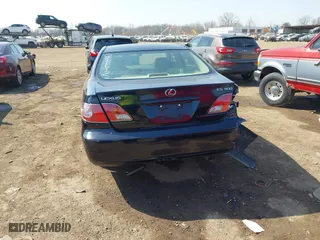 2002 Lexus ES 300 with VIN JTHBF30G620086129, listed as a IAAI auction lot 41785373 with 170,043 mi miles. Bid and sale history available at carsss.com. Image 16.