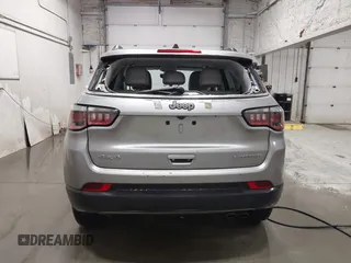 2020 Jeep Compass Limited with VIN 3C4NJDCB6LT148085, listed as a IAAI auction lot 41537903 with 55,878 mi miles and . Bid and sale history available at carsss.com. Image 16.