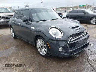 2017 MINI Hardtop 4 Door Cooper S z VIN WMWXU3C3XH2F49201, wystawiony jako IAAI lot #41837027 z przebiegiem 75 949 mil mil oraz . Historia ofert i sprzedaży dostępna na DreamBid. Obrazek 1.