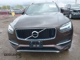 2018 Volvo XC90 Momentum z VIN YV4102PK9J1386868, wystawiony jako IAAI lot #42102125 z przebiegiem 87 474 mil mil oraz . Historia ofert i sprzedaży dostępna na DreamBid. Obrazek 13.