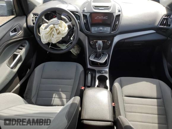 2013 Ford Escape SE z VIN 1FMCU0GX1DUA20580, wystawiony jako Copart lot #52644595 z przebiegiem 151 143 mil mil oraz Szkoda całkowita • Salvage title. Historia ofert i sprzedaży dostępna na DreamBid. Obrazek 8.