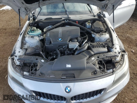 2013 BMW Z4 sDrive28i with VIN WBALL5C57DJ104460, listed as a Copart auction lot 45978395 with 109,718 mi miles and Salvage Title. Bid and sale history available at carsss.com. Image 11.