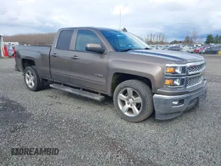 2015 Chevrolet Silverado 1500 LT with VIN 1GCRCREC6FZ188422, listed as a IAAI auction lot 41710318 with 66,335 mi miles. Bid and sale history available at carsss.com. Image 1.
