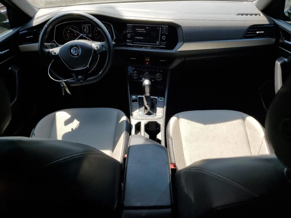 2019 Volkswagen Jetta S z VIN 3VWC57BU1KM098105, wystawiony jako Copart lot #61241715 z przebiegiem 56 247 mil mil oraz Szkoda całkowita • Salvage title. Historia ofert i sprzedaży dostępna na DreamBid. Obrazek 8.
