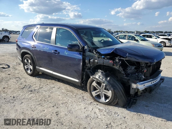 2025 Honda Pilot EX-L with VIN 5FNYG1H47SB054993, listed as a Copart auction lot 46642145 with 4,820 mi miles and Salvage Title. Bid and sale history available at carsss.com. Image 4.