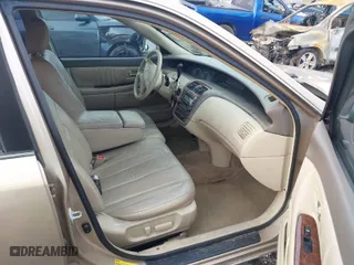 2001 Toyota Avalon XL w/Bucket Seats with VIN 4T1BF28BX1U141849, listed as a IAAI auction lot 41467945 with 188,675 mi miles. Bid and sale history available at carsss.com. Image 5.