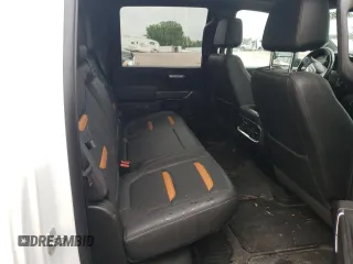 2021 GMC Sierra 3500HD AT4 z VIN 1GT49VEY6MF177836, wystawiony jako Copart lot #64846354 z przebiegiem 83 076 mil mil oraz Szkoda całkowita • Salvage title. Historia ofert i sprzedaży dostępna na DreamBid. Obrazek 10.