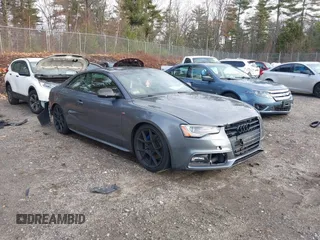 2016 Audi A5 Premium Plus z VIN WAUM2AFR8GA028573, wystawiony jako IAAI lot #40973203 z przebiegiem 72 463 mil mil oraz . Historia ofert i sprzedaży dostępna na DreamBid. Obrazek 1.