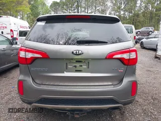 2015 Kia Sorento SX with VIN 5XYKWDA75FG553286, listed as a IAAI auction lot 42020351 with 147,572 mi miles. Bid and sale history available at carsss.com. Image 16.