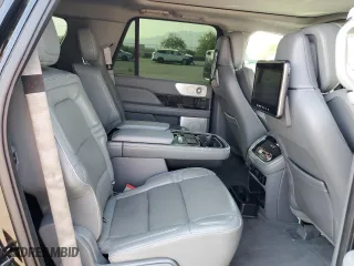 2018 Lincoln Navigator L Reserve with VIN 5LMJJ3LTXJEL21369, listed as a Copart auction lot 70233794 with 80,131 mi miles and Salvage Title. Bid and sale history available at carsss.com. Image 11.