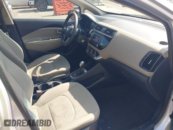 2017 Kia Rio LX z VIN KNADM4A32H6098735, wystawiony jako IAAI lot #42129803 z przebiegiem 38 751 mil mil oraz . Historia ofert i sprzedaży dostępna na DreamBid. Obrazek 5.