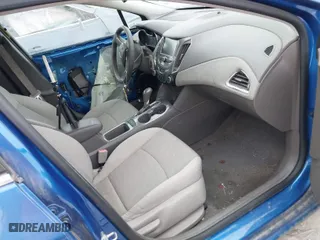 2017 Chevrolet Cruze LT with VIN 1G1BE5SM7H7178863, listed as a IAAI auction lot 41373324 with 110,518 mi miles. Bid and sale history available at carsss.com. Image 5.