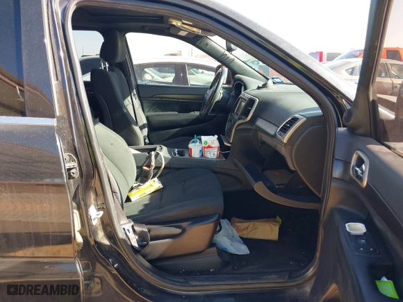 2014 Jeep Grand Cherokee Laredo with VIN 1C4RJEAG1EC348070, listed as a IAAI auction lot 41950898 with 129,883 mi miles. Bid and sale history available at carsss.com. Image 5.