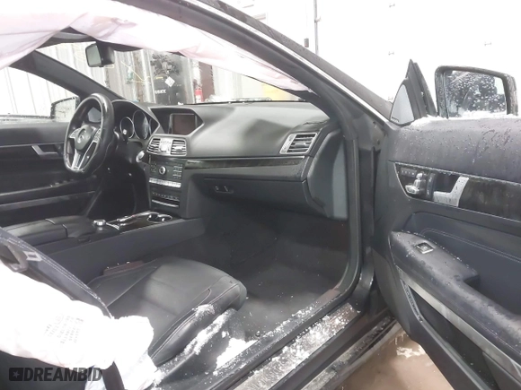 2017 Mercedes-Benz E-Class E 400 with VIN WDDKJ6HB1HF360908, listed as a IAAI auction lot 41501619 with 40,749 mi miles. Bid and sale history available at carsss.com. Image 5.