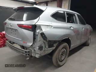 2023 Toyota Highlander L z VIN 5TDKDRBH5PS519850, wystawiony jako IAAI lot #42068525 z przebiegiem 31 367 mil mil oraz . Historia ofert i sprzedaży dostępna na DreamBid. Obrazek 4.