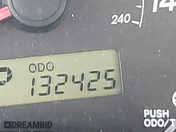 2010 Toyota Corolla z VIN 1NXBU4EE1AZ291154, wystawiony jako IAAI lot #42225867 z przebiegiem 132 425 mil mil oraz . Historia ofert i sprzedaży dostępna na DreamBid. Obrazek 15.
