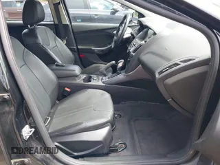 2014 Ford Focus Titanium with VIN 1FADP3N2XEL319782, listed as a IAAI auction lot 42615481 with 132,423 mi miles and . Bid and sale history available at DreamBid. Image 5.