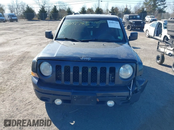 2014 Jeep Patriot Latitude with VIN 1C4NJRFB0ED693359, listed as a IAAI auction lot 41807745 with 172,183 mi miles. Bid and sale history available at carsss.com. Image 12.