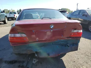 1993 BMW 3 Series z VIN WBABF3319PEF40084, wystawiony jako Copart lot #74504144 z przebiegiem 146 650 mil mil oraz Szkoda całkowita • Salvage title. Historia ofert i sprzedaży dostępna na DreamBid. Obrazek 6.