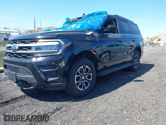 2024 Ford Expedition XLT z VIN 1FMJU1J84REA35560, wystawiony jako IAAI lot #42266211 z przebiegiem 21 950 mil mil oraz . Historia ofert i sprzedaży dostępna na DreamBid. Obrazek 19.