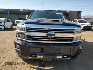 2017 Chevrolet Silverado 3500HD High Country with VIN 1GC4K1EY7HF212936, listed as a Copart auction lot 52511925 with 201,569 mi miles and Salvage Title. Bid and sale history available at DreamBid. Image 5.