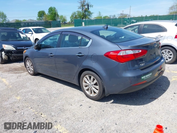 2015 Kia Forte EX with VIN KNAFX4A86F5262650, listed as a IAAI auction lot 42142228 with 170,583 mi miles. Bid and sale history available at carsss.com. Image 3.