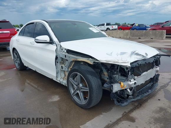 2018 Mercedes-Benz C 300 с VIN WDDWF4JB6JR373532, выставлен на аукционе IAAI как лот 42458931 с пробегом 83 804 миль миль и . История ставок и продаж доступна на DreamBid. Изображение 1.