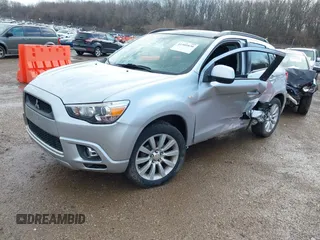 2011 Mitsubishi Outlander SE z VIN JA4AP4AU6BZ018195, wystawiony jako IAAI lot #41909830 z przebiegiem 68 576 mil mil oraz . Historia ofert i sprzedaży dostępna na DreamBid. Obrazek 17.