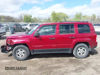 2014 Jeep Patriot Altitude with VIN 1C4NJPBAXED812973, listed as a IAAI auction lot 42096994 with 226,116 mi miles and . Bid and sale history available at DreamBid. Image 14.