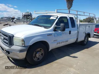 2005 Ford F-250 XL with VIN 1FTSX20P55EB36017, listed as a IAAI auction lot 41936267 with 400,138 mi miles and . Bid and sale history available at DreamBid. Image 2.