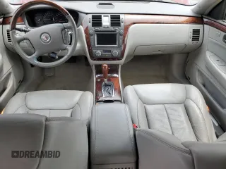 2011 Cadillac DTS Premium Collection z VIN 1G6KH5E61BU128645, wystawiony jako Copart lot #58010475 z przebiegiem 85 276 mil mil oraz Szkoda całkowita • Salvage title. Historia ofert i sprzedaży dostępna na DreamBid. Obrazek 8.