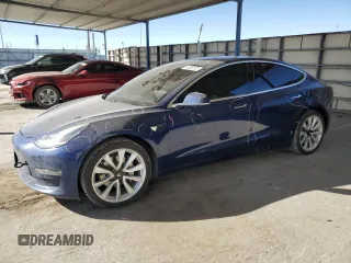 2018 Tesla Model 3 Long Range Battery z VIN 5YJ3E1EA1JF038510, wystawiony jako Copart lot #46352325 z przebiegiem 45 080 mil mil oraz Czysty tytuł • Clean title. Historia ofert i sprzedaży dostępna na DreamBid. Obrazek 1.