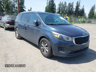 2017 Kia Sedona LX with VIN KNDMB5C11H6253379, listed as a IAAI auction lot 42140939 with 111,067 mi miles. Bid and sale history available at carsss.com. Image 1.