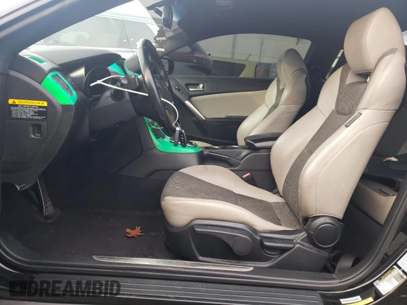 2013 Hyundai Genesis Coupe Track z VIN KMHHU6KJ4DU093082, wystawiony jako Copart lot #87530875 z przebiegiem 155 808 mil mil oraz Nie do naprawy • Non repairable. Historia ofert i sprzedaży dostępna na DreamBid. Obrazek 7.
