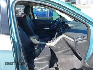2013 Ford Escape SEL with VIN 1FMCU9HX2DUA71931, listed as a IAAI auction lot 41757318 with 149,344 mi miles. Bid and sale history available at carsss.com. Image 5.