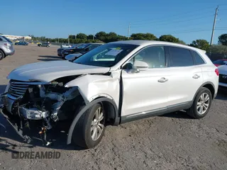 2018 Lincoln MKX Premiere with VIN 2LMPJ6JR5JBL38442, listed as a IAAI auction lot 41278734 with 83,666 mi miles. Bid and sale history available at carsss.com. Image 6.