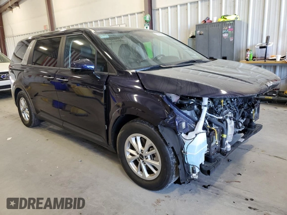 2023 Kia Carnival LX with VIN KNDNB4H33P6266402, listed as a Copart auction lot 50420005 with 33,352 mi miles and Salvage Title. Bid and sale history available at carsss.com. Image 4.