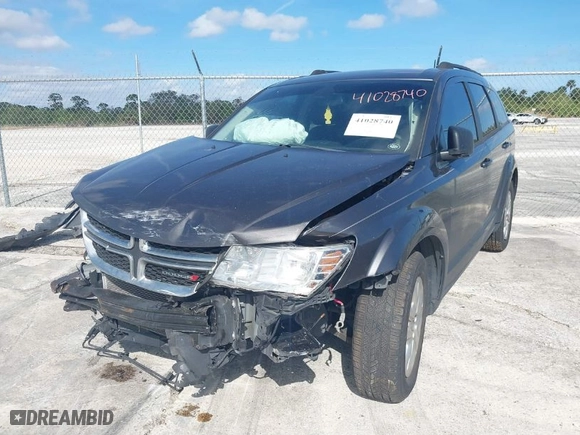 2019 Dodge Journey SE Value Pkg with VIN 3C4PDCAB7KT747315, listed as a IAAI auction lot 41028740 with 143,469 mi miles. Bid and sale history available at carsss.com. Image 18.