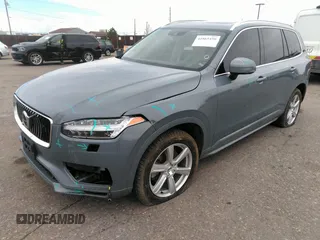 2022 Volvo XC90 Momentum с VIN YV4102PK1N1833764, выставлен на аукционе IAAI как лот 41865450 с пробегом 36 013 миль миль и . История ставок и продаж доступна на DreamBid. Изображение 17.
