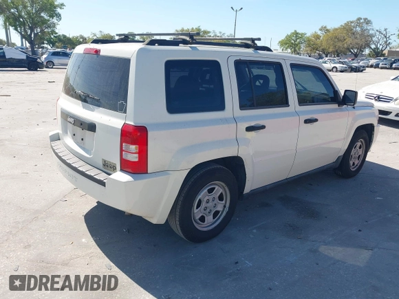 2007 Jeep Patriot Sport with VIN 1J8FT28W07D363173, listed as a IAAI auction lot 41791711 with 117,446 mi miles and . Bid and sale history available at DreamBid. Image 4.