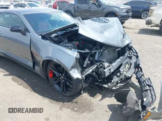 2022 Chevrolet Camaro 1SS z VIN 1G1FF1R70N0101991, wystawiony jako IAAI lot #42148128 z przebiegiem 49 451 mil mil oraz . Historia ofert i sprzedaży dostępna na DreamBid. Obrazek 6.