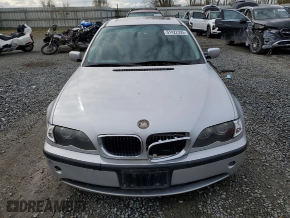 2002 BMW 3 Series 325i with VIN WBAEV33402KL78508, listed as a Copart auction lot 51422395 with 195,175 mi miles and Clean Title. Bid and sale history available at carsss.com. Image 5.
