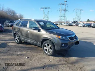 2013 Kia Sorento EX with VIN 5XYKUCA60DG387277, listed as a IAAI auction lot 41347231 with 155,271 mi miles. Bid and sale history available at carsss.com. Image 1.