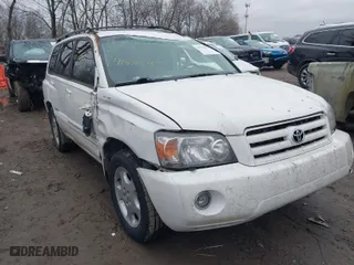 2007 Toyota Highlander w/3rd Row with VIN JTEEP21A170215574, listed as a IAAI auction lot 41531878 with 250,000 mi miles. Bid and sale history available at carsss.com. Image 1.
