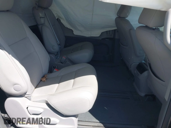 2015 Toyota Sienna XLE with VIN 5TDYK3DC4FS634937, listed as a IAAI auction lot 41869781 with 65,561 mi miles and . Bid and sale history available at carsss.com. Image 8.