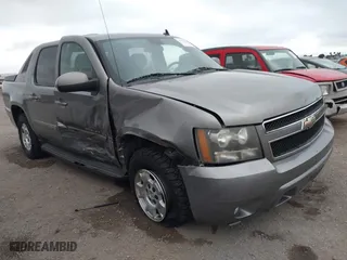 2009 Chevrolet Avalanche LT w/2LT with VIN 3GNFK22029G214307, listed as a IAAI auction lot 41529658 with 277,888 mi miles. Bid and sale history available at carsss.com. Image 6.